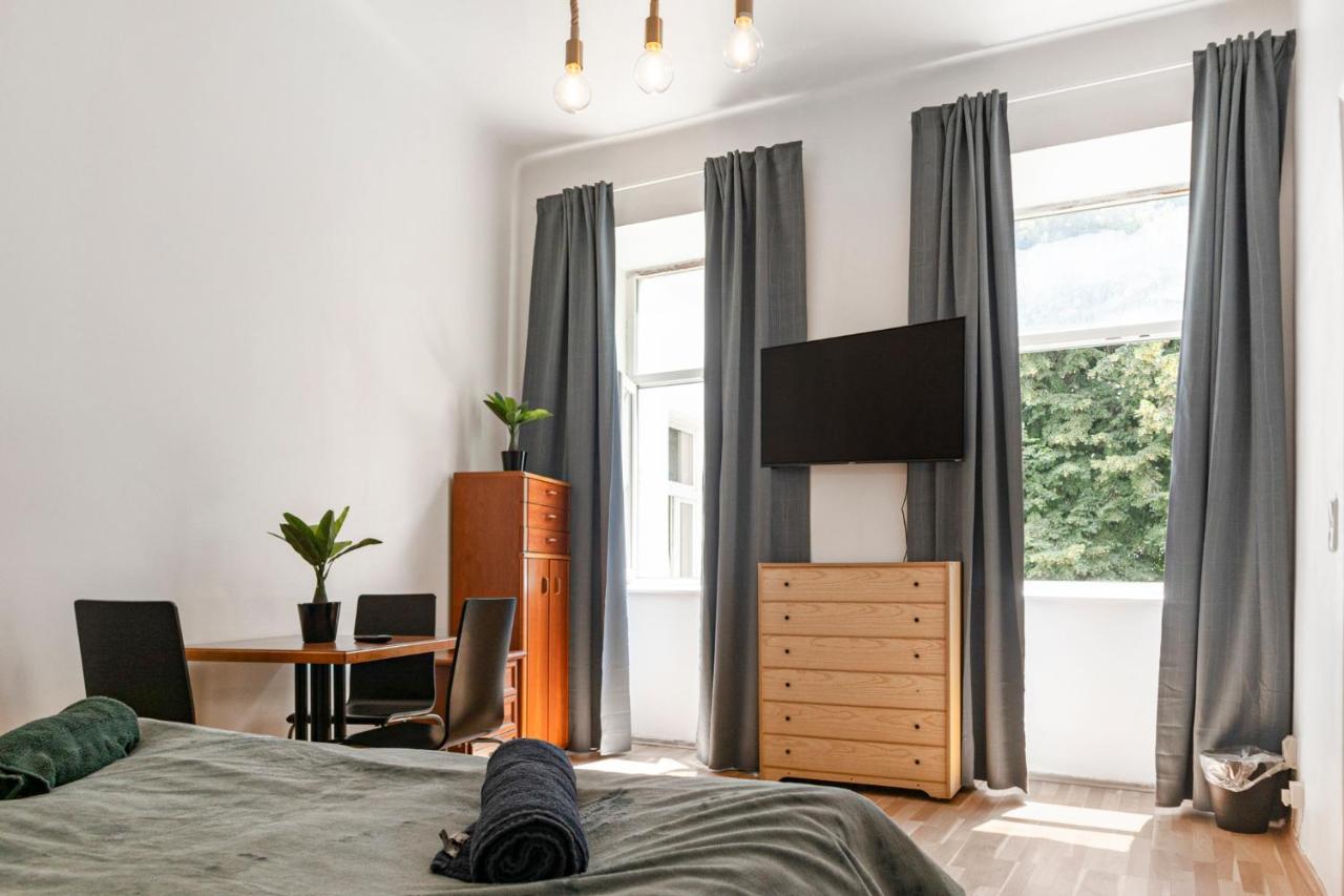 Budget & Friendly 1br Well Connected Apartament Viena